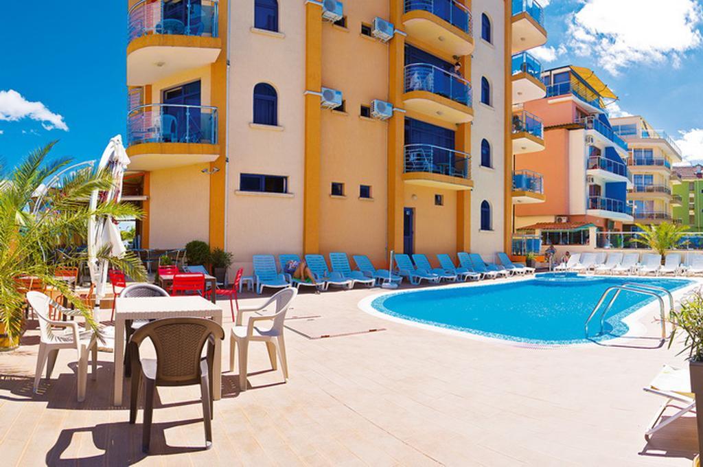 Hotel Penelope Primorsko Exteriör bild