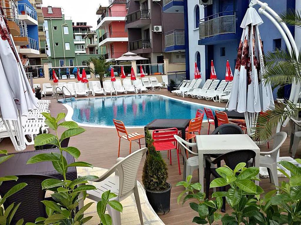 Hotel Penelope Primorsko Exteriör bild
